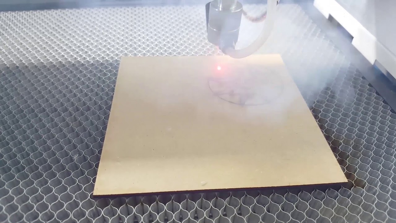 M&aacute;quina de corte y grabado laser Co2. ML4040H 40w