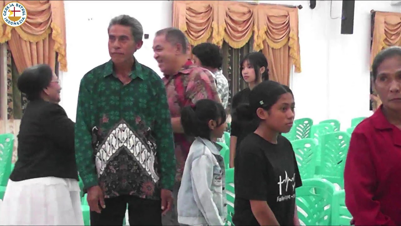 PELANTIKAN BADAN PENGURUS PERSEKUTUAN GEREJA-GEREJA PENTAKOSTA INDONESIA KABUPATEN ROTE NDAO