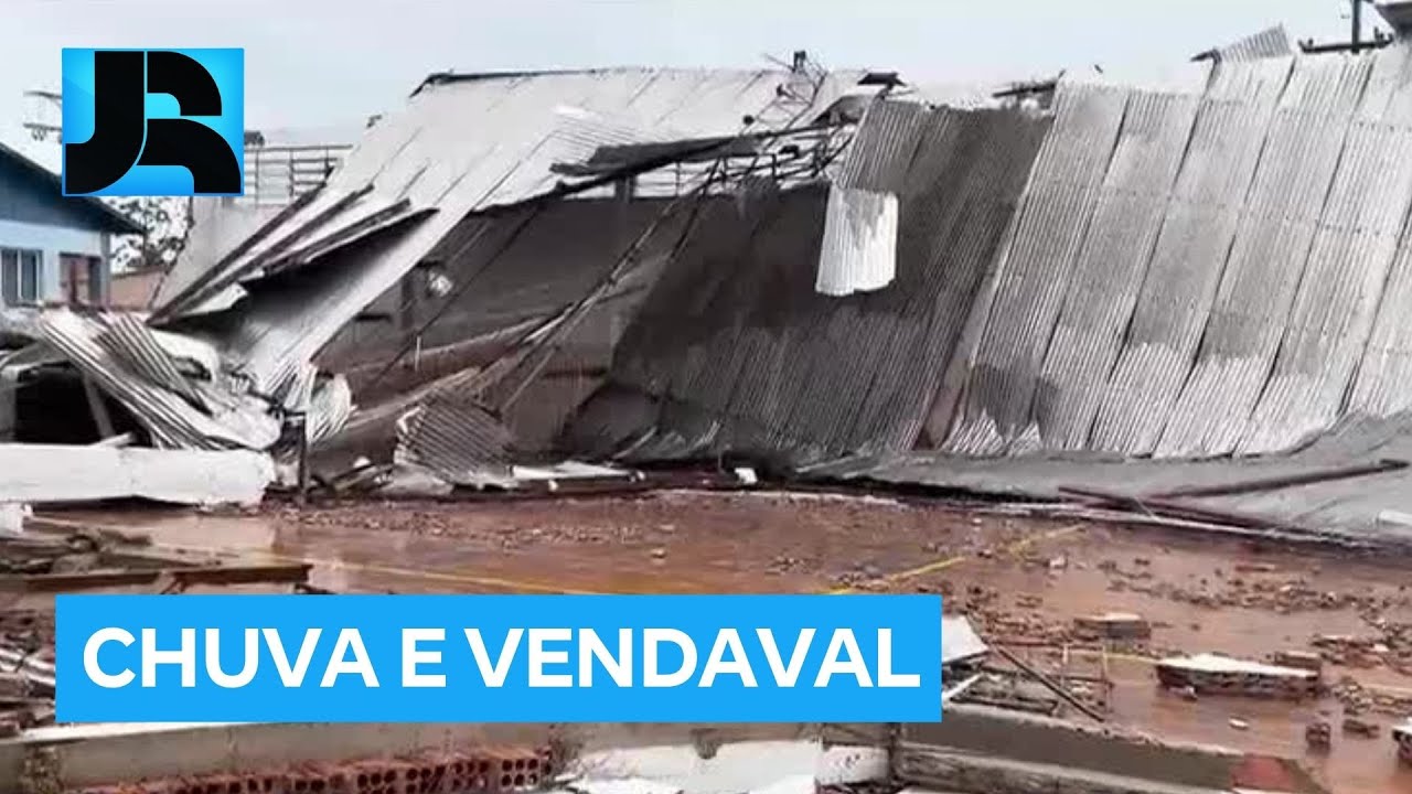 RS: temporal provoca estragos em 14 cidades, a maioria na serra ga&uacute;cha