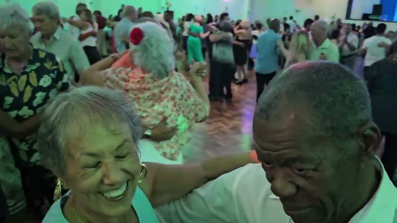 18/01/25 - GRUPO DA SAUDADE DE CAMPINAS - VIDEO (trecho) DO BAILE COM A BANDA BRISA DO MAR