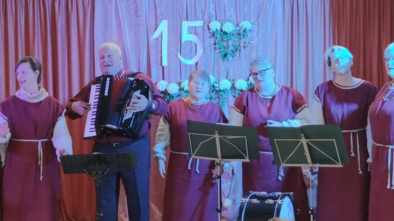 Keliaujam su daina - Kriklinių mi&scaron;rus vokalinis ansamblis ,,Kryklė