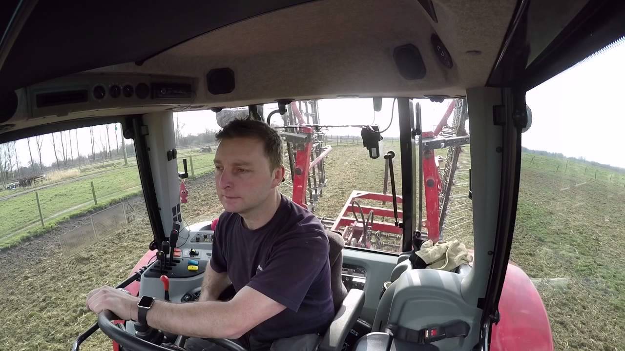 Spring tine harrowing with Massey Ferguson 5455
