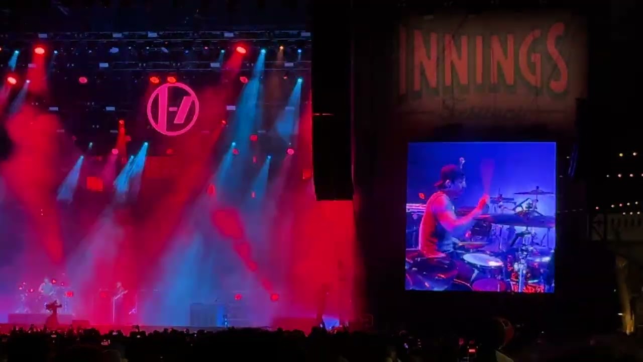 Twenty One Pilots - “One Way” (Innings Festival / Tempe, AZ 02-21-2026) w/ Milky Chance Stolen Dance