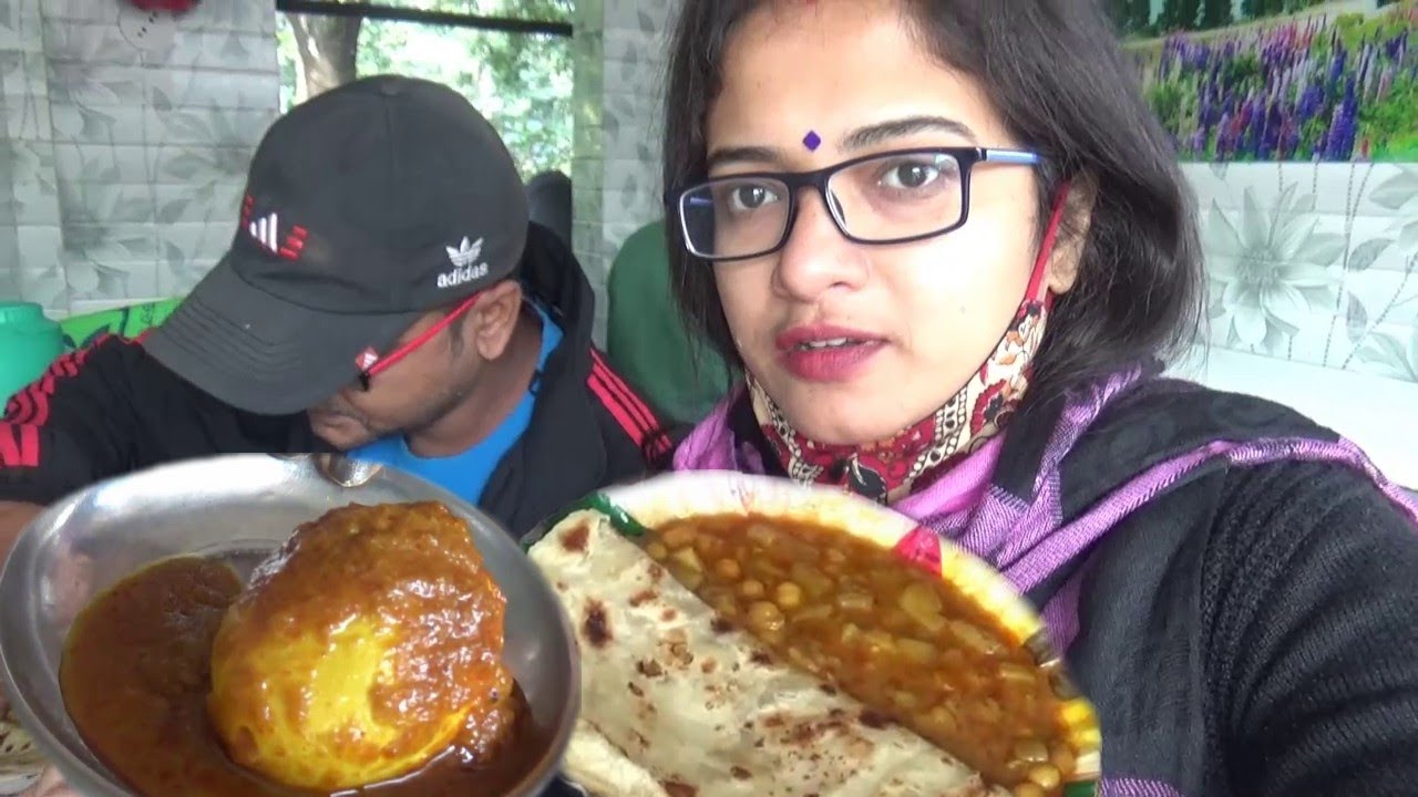 Early Morning Breakfast - Eating Street Food ( Paratha & Egg Curry ) - Kalyani Nadia