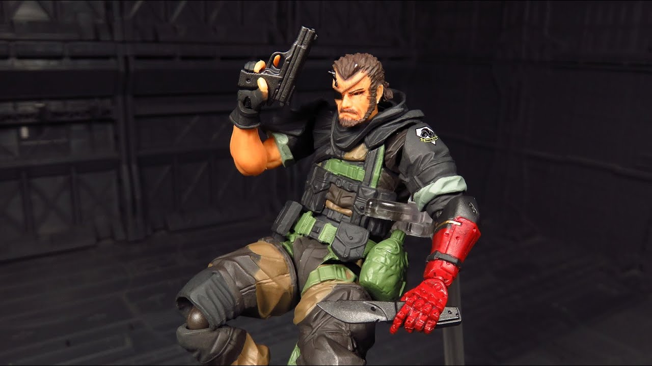 Revoltech Mini Venom Snake MGS V Phantom Pain ver