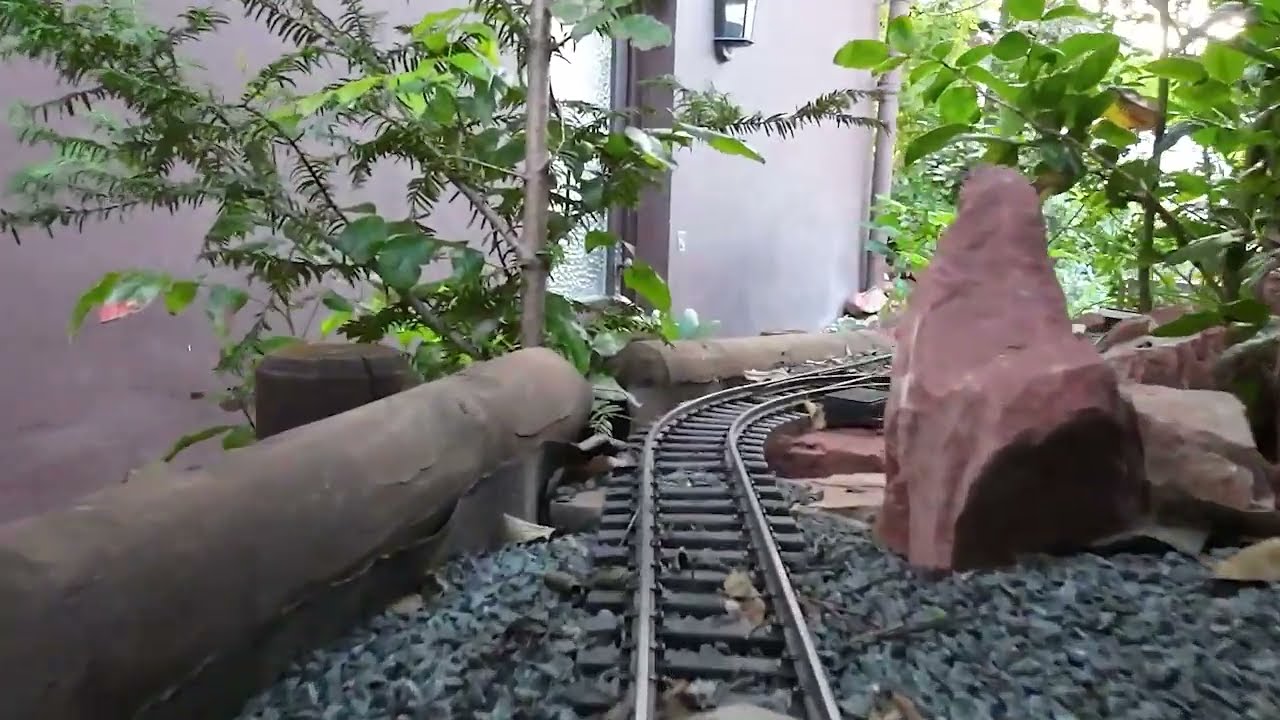 LGB Scenic Garden Railway - Roter Hang