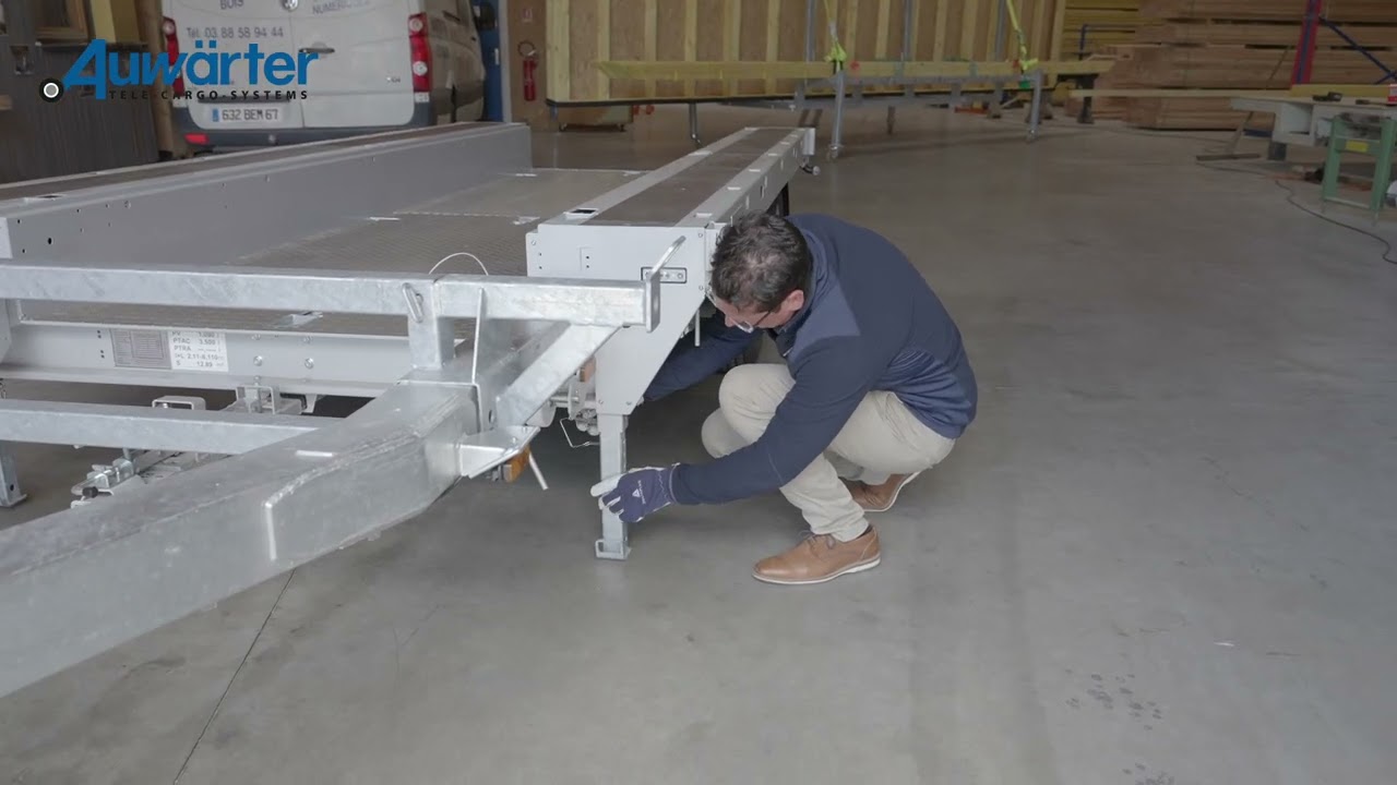 PKW Anhänger T35 mit der XPU 35 Wechselpritsche