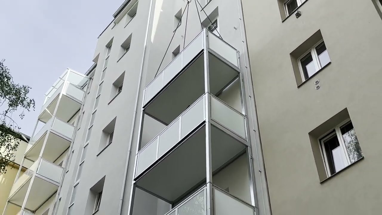 Montáž ocelové lodžie