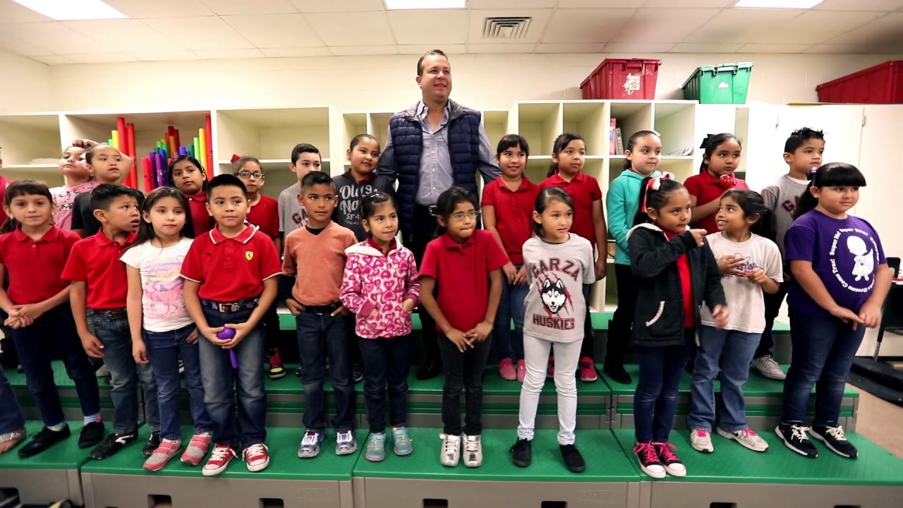 Evangelina Garza Elementary host a campus visit for School Board Member Alejandro “Alex” Cantu