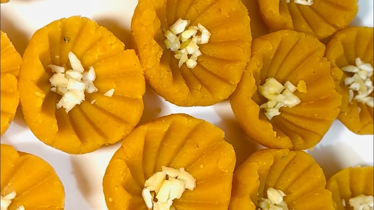 @ শব বরাত স্পেশাল  বুটের ডালের হালুয়া/বরফি 