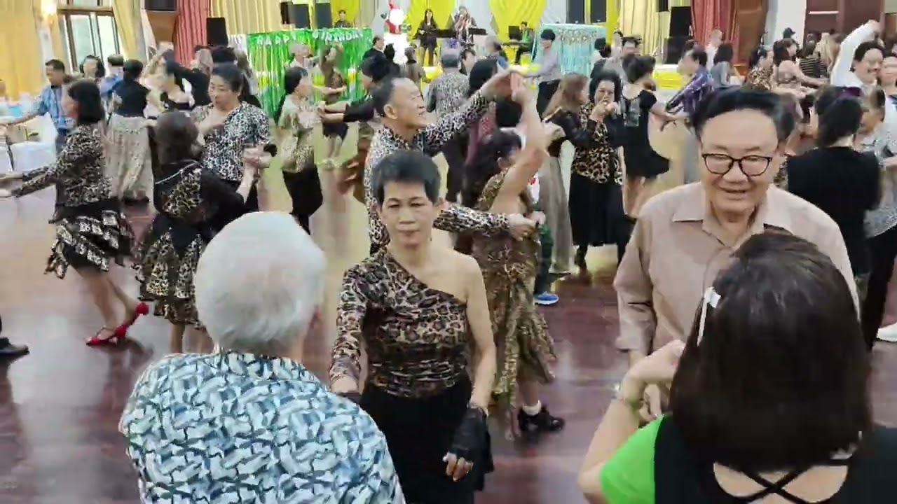 งานลีลาศกระชับมิตร วันอาทิตย์ที่ 14 ธันวาคม 2568 สโมสรนายทหารอากาศ บางซื่อ โชว์ผลงานส่งท้ายปี