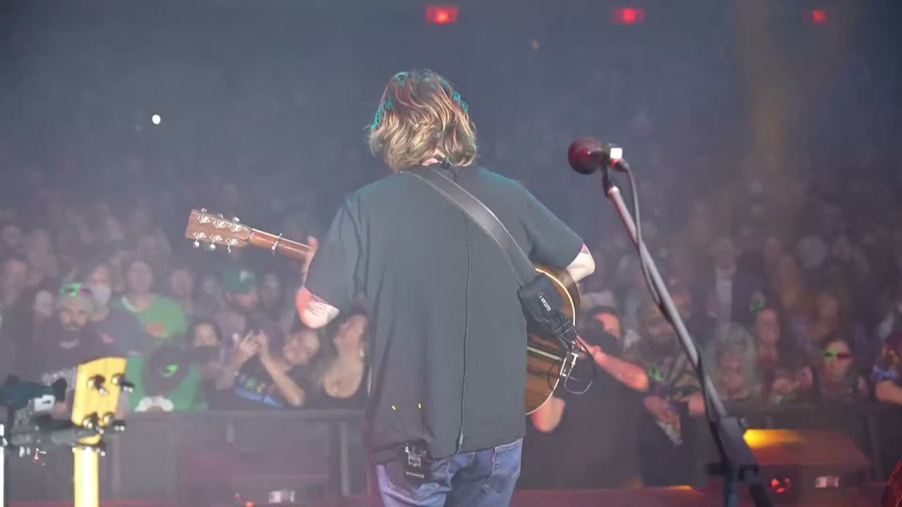 Billy Strings - 