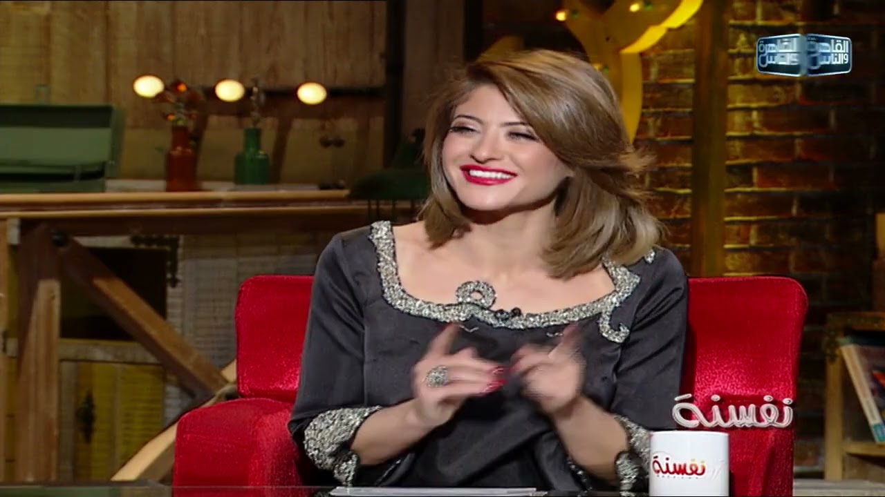 موقف كوميدي للفنان صالح عبدالنبي مع اللهجة المصرية: ماما عايزاني ابقى شمال😅