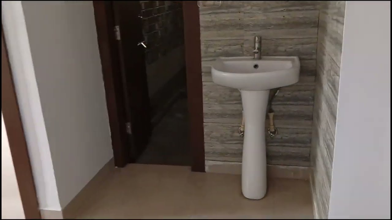 895 - 3bhk New Furnish flat for sale at Argora Kathal More, Ranchi@4400/sqft Only.