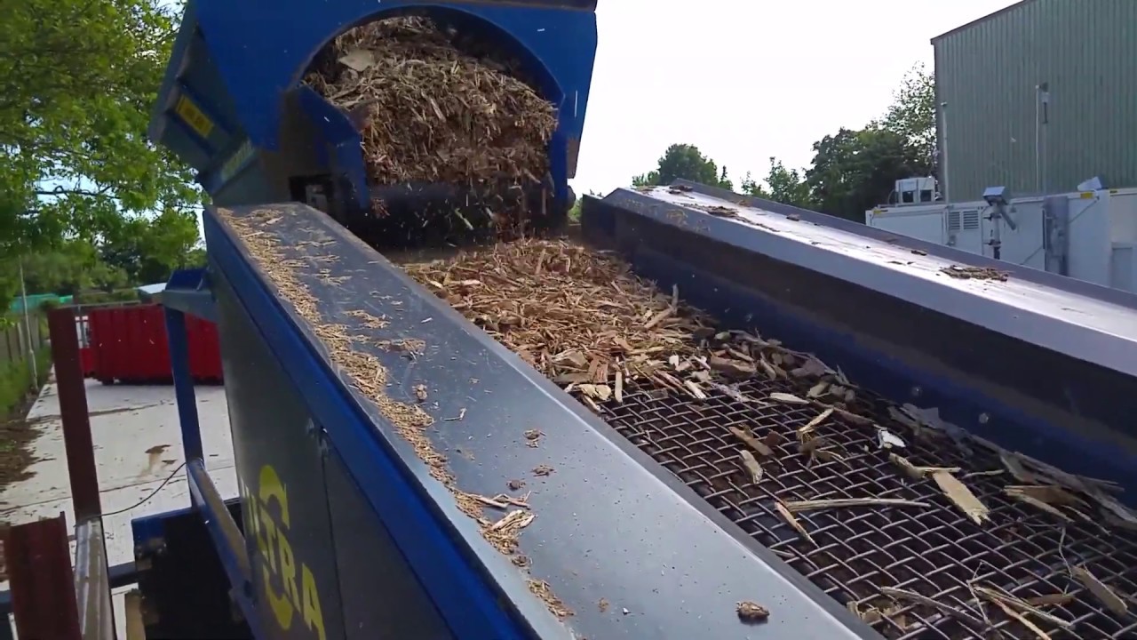 Biomass screen - Ultra Deck Woodchip Screener