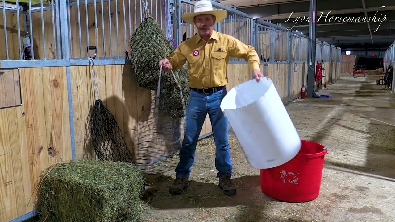 Best way to fill a hay net