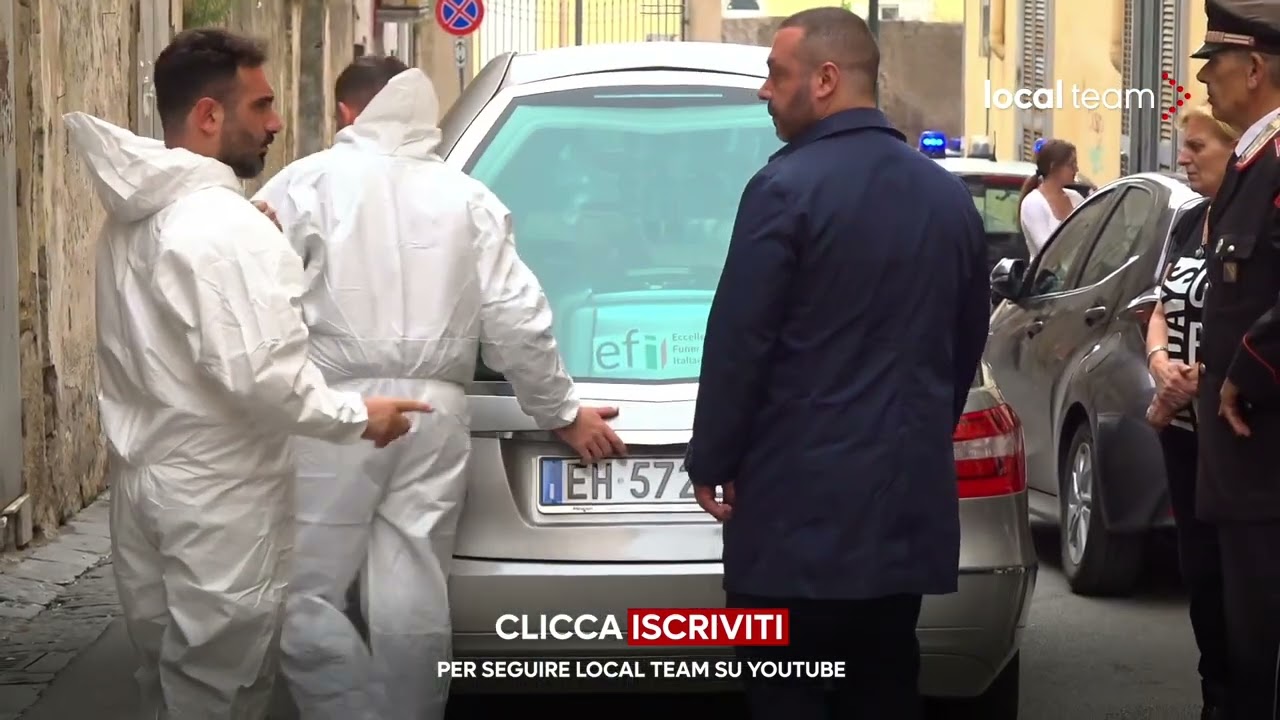Portici (NA), muore operaio sul lavoro: onoranze funebri portano via la salma