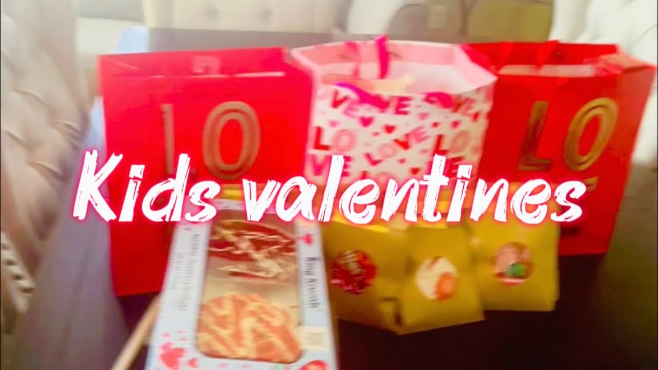 Making goodies for my kids classroom for Valentine’s Day ❤️