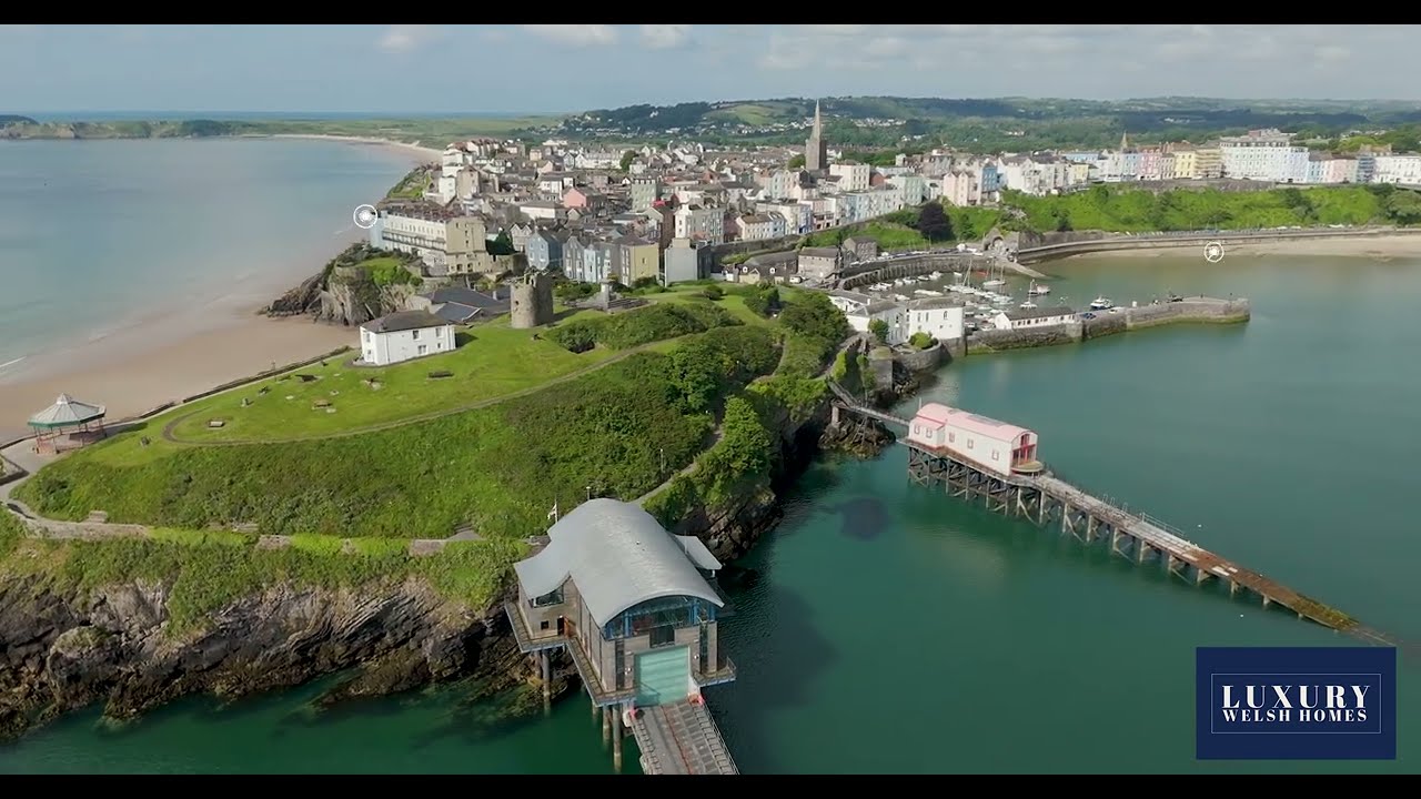 Beautiful Four Bedroom Home Overlook Tenby Harbour & North Beach
