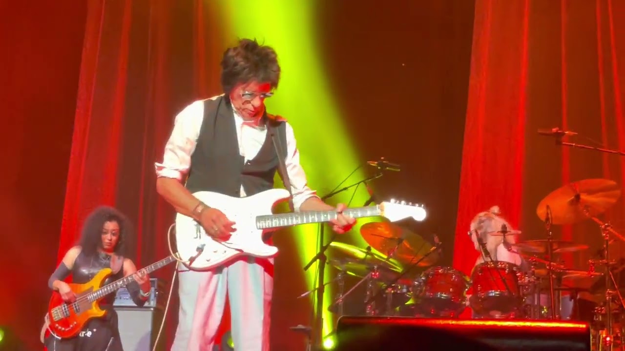 Jeff Beck - Big Block - Meridian Hall - Toronto, Ontario October 17, 2022