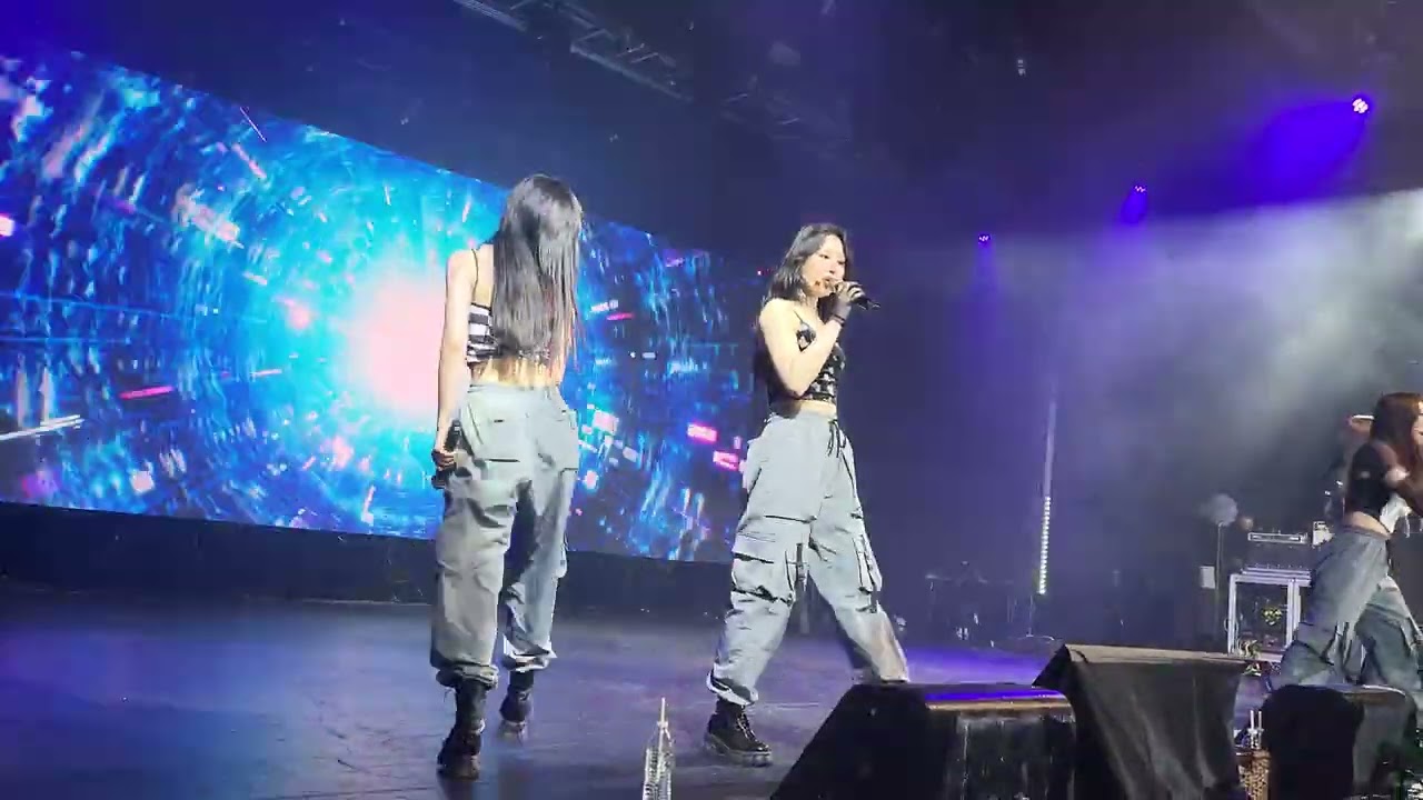 #Dreamcatcher performs In The Frozen and Silent Night Live in NYC Holy $hit #dreamcatcherinnyc