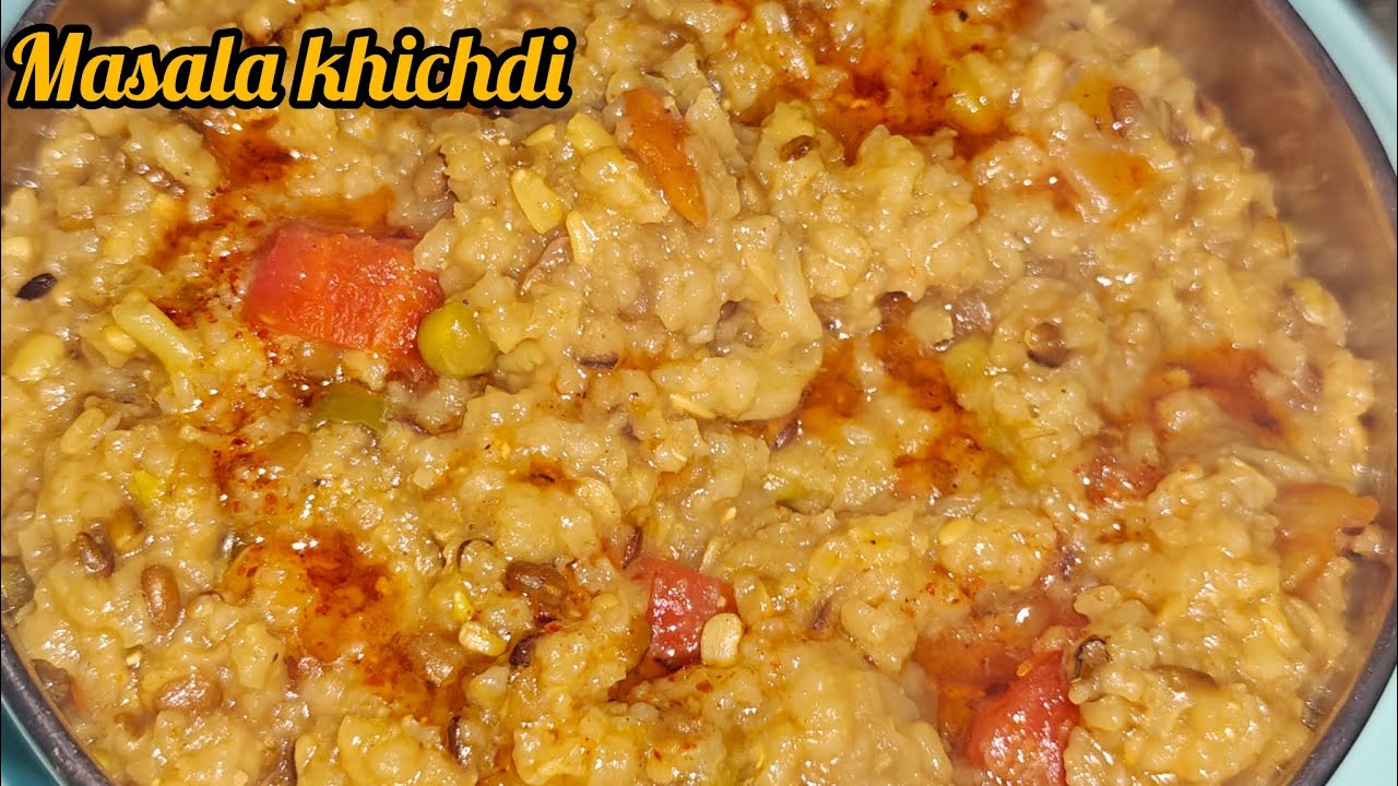 ढाबे जैसी दाल खिचड़ी वो भी हेल्थी तरीके से। Masala Mong Dal khichdi। Khichdi Recipe। Poorvakikitchen