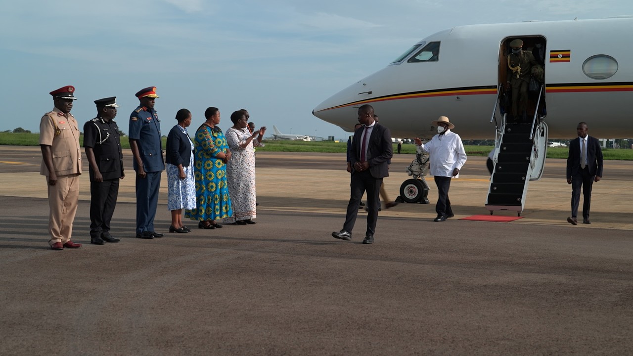 How The President Of Uganda Rolls | President Museveni 