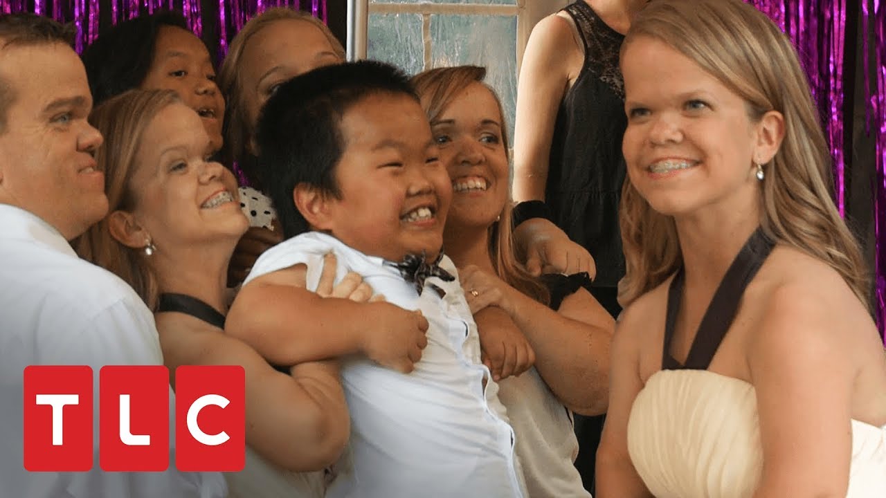 Ana celebra sus 16 años con una fiesta en el jardín | Una gran familia | TLC Latinoamérica
