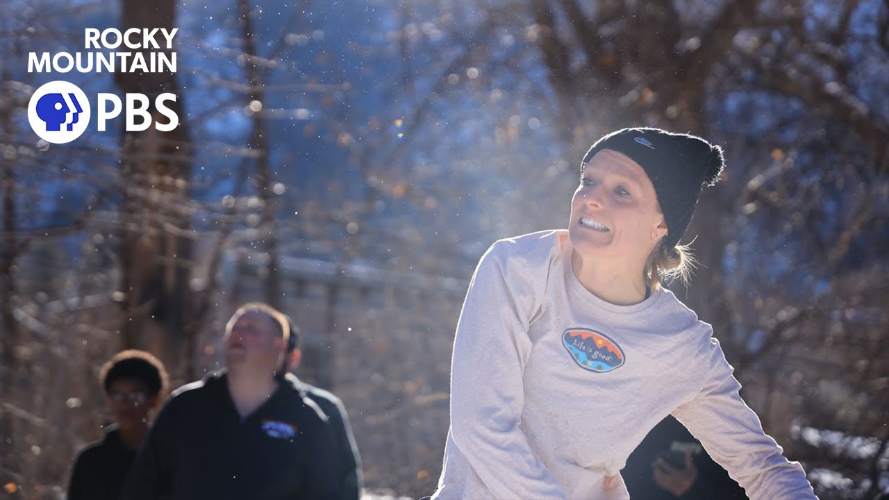 Flyin’ Fruitcakes! It’s the Manitou Springs Great Fruitcake Toss