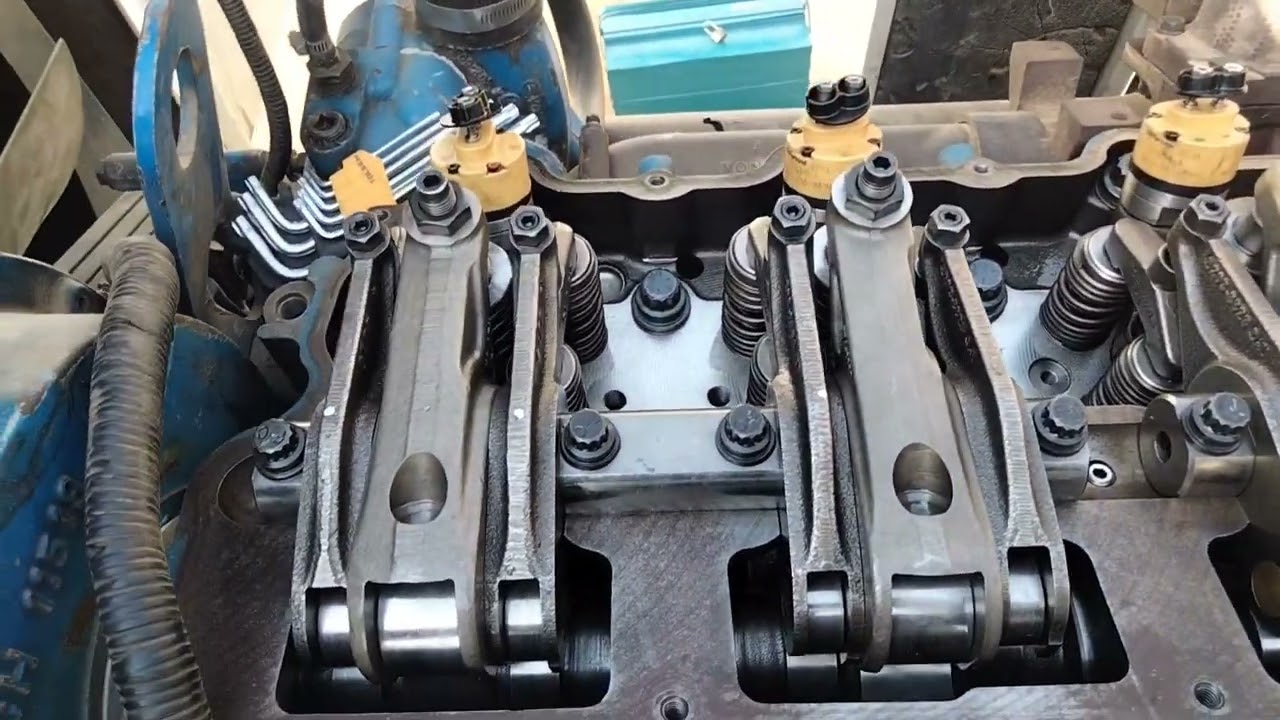 PERKINS 2000, 2200, 2300, 2500, 2800 SERIES | VALVE CLEARANCE ADJUSTMENT | INJECTOR ADJUSTMENT |