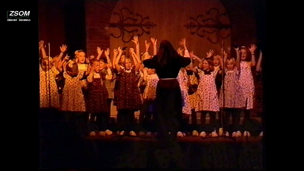 Revue Zieuwent 100 jaar parochie  St. Werenfridus1999