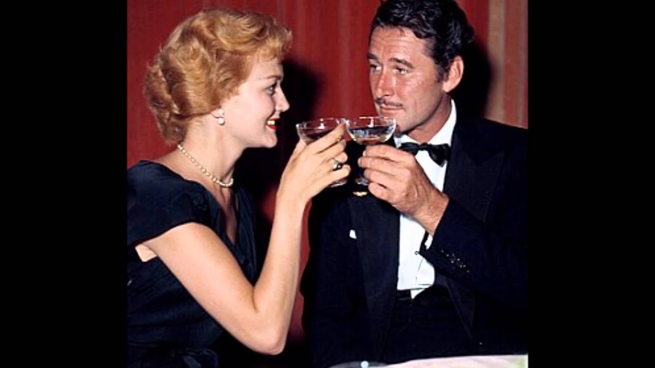 ERROL FLYNN