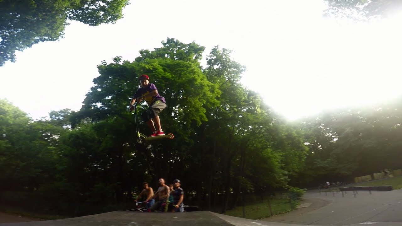 Alex Radulescu • Trotinete Freestyle