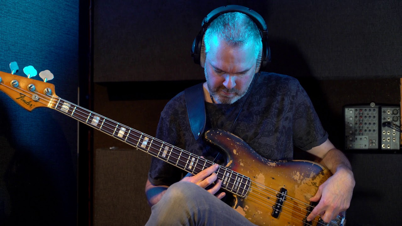 Eich Amplification 115XS Cabinet + T-500 Amp demo with Frans Vollink (Fender '68 Jazz Bass)