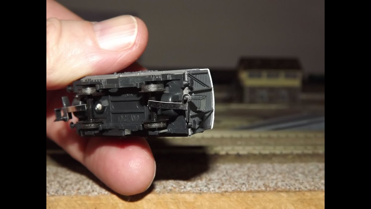 Peco PL-25 Electromagnetic Decoupler and NR-103 lift arms - N gauge uncoupler