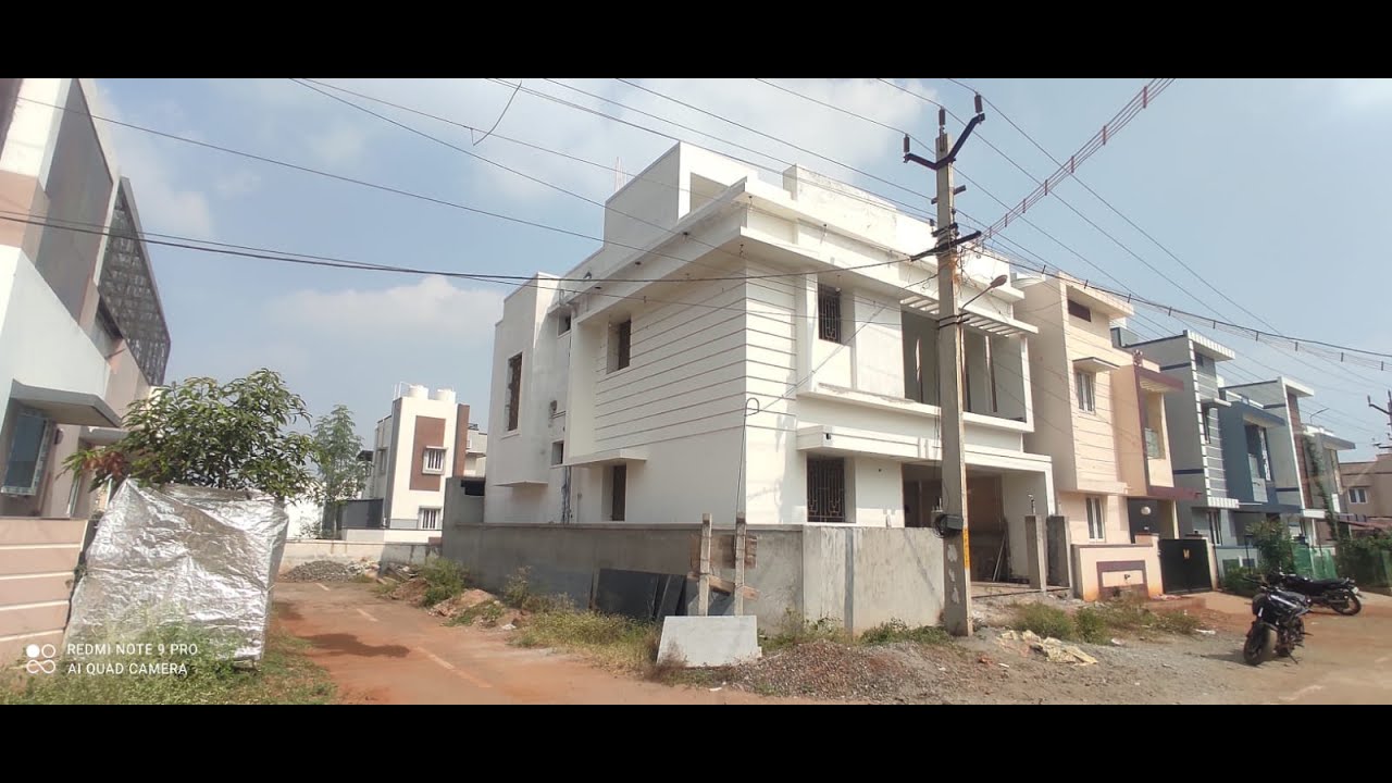 4BHK House SUNDAKKAMUTHUR  Corner Site Total Area-3.45Cent Buildup Area 2200 -95 Lakhs(NEGOTIABLE)