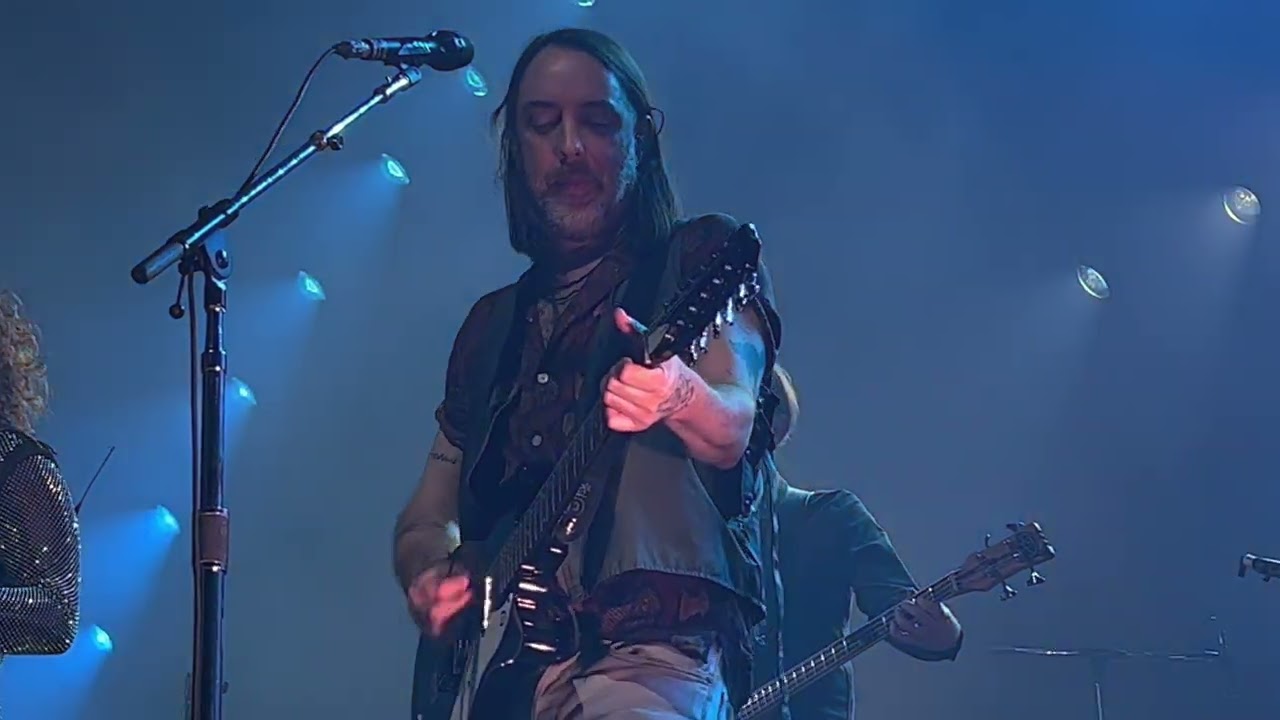 Arcade Fire - Unconditional I (Lookout Kid) (Boston 11-8-22)