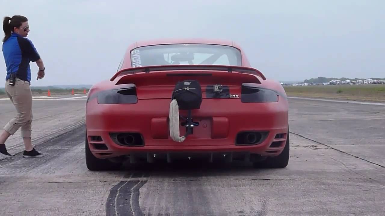 The EVOMS EVT1500 Porsche 997TT hits warp speed at Texas Mile, March 2011