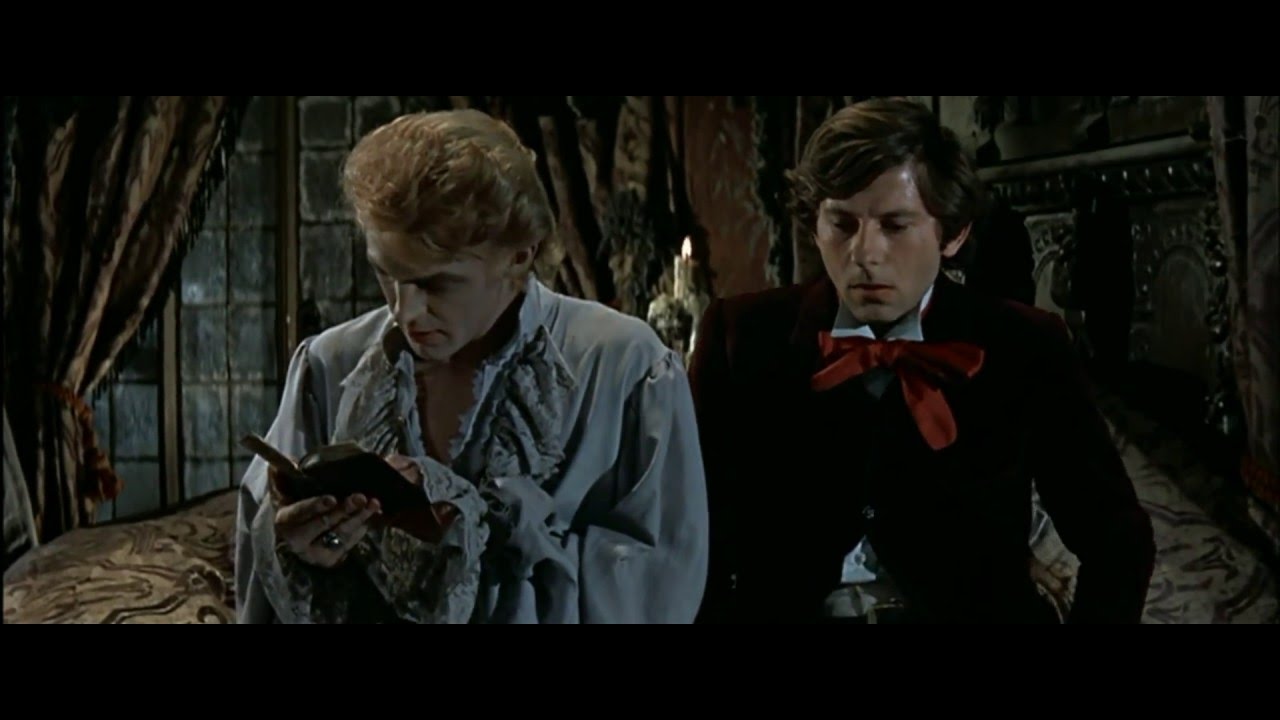 Tanz der Vampire (1967) - Alfred l&auml;sst einen Engel durchs Zimmer gehen