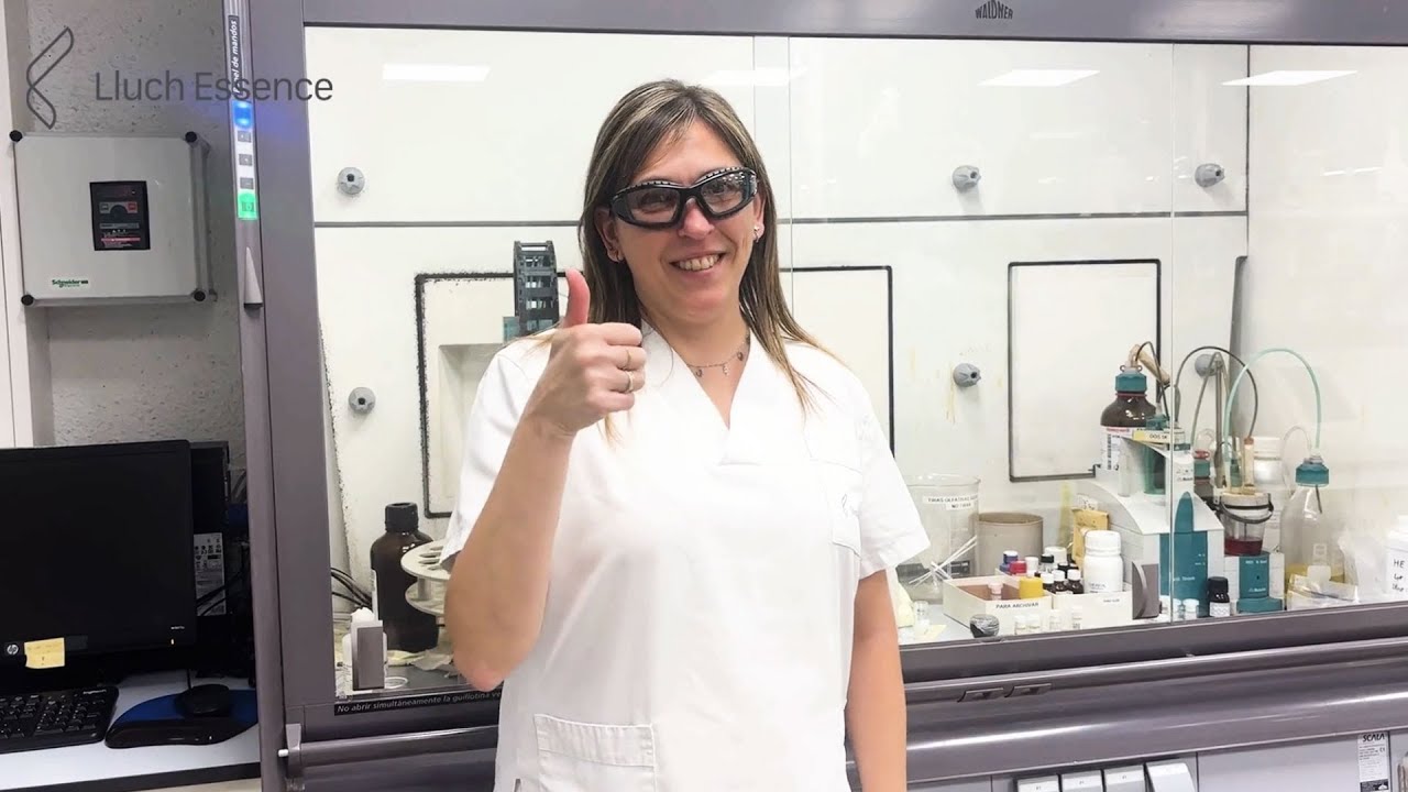 #MujeresConQuímica | Miriam Bermejo, Analytical Technician, LLUCH ESSENCE
