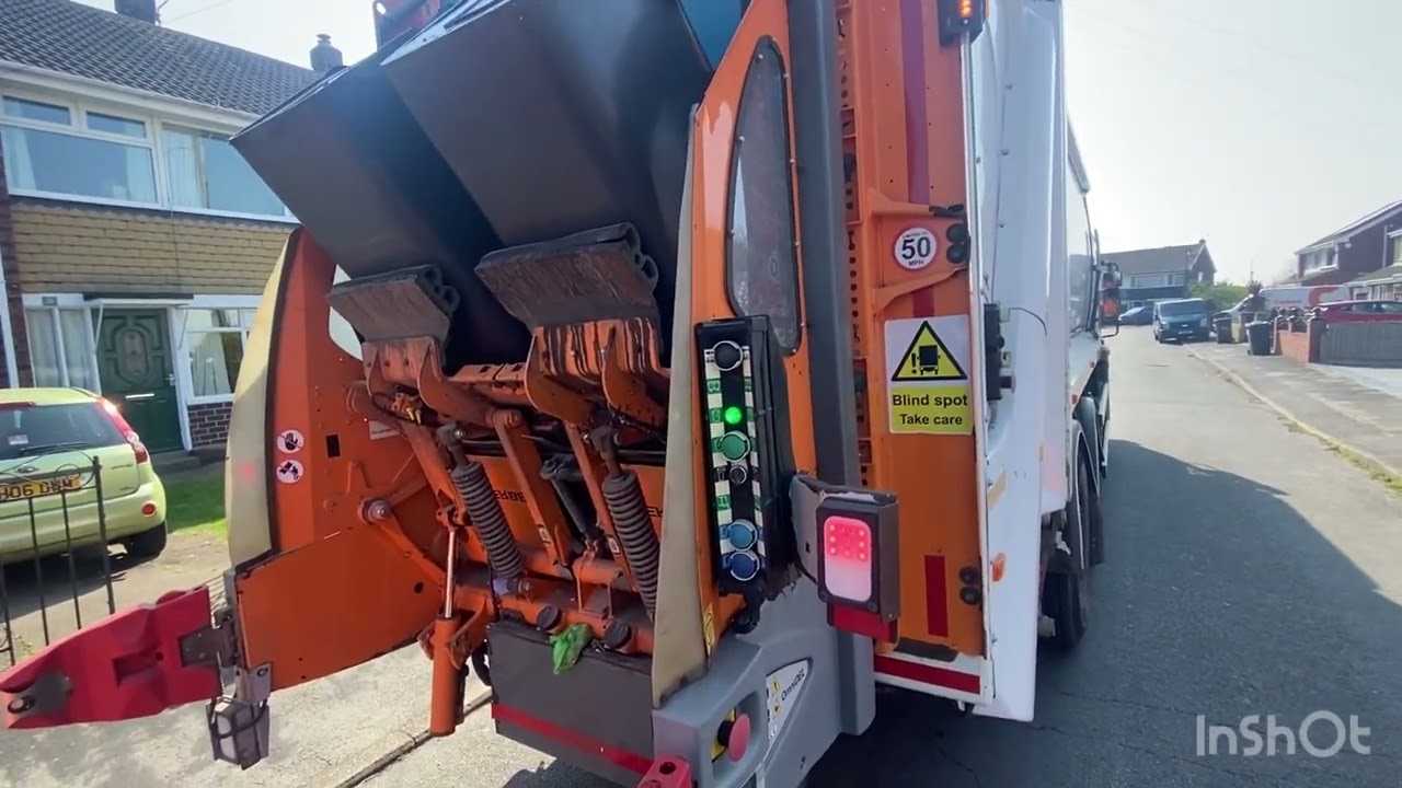 Dennis elite 6 on refuse