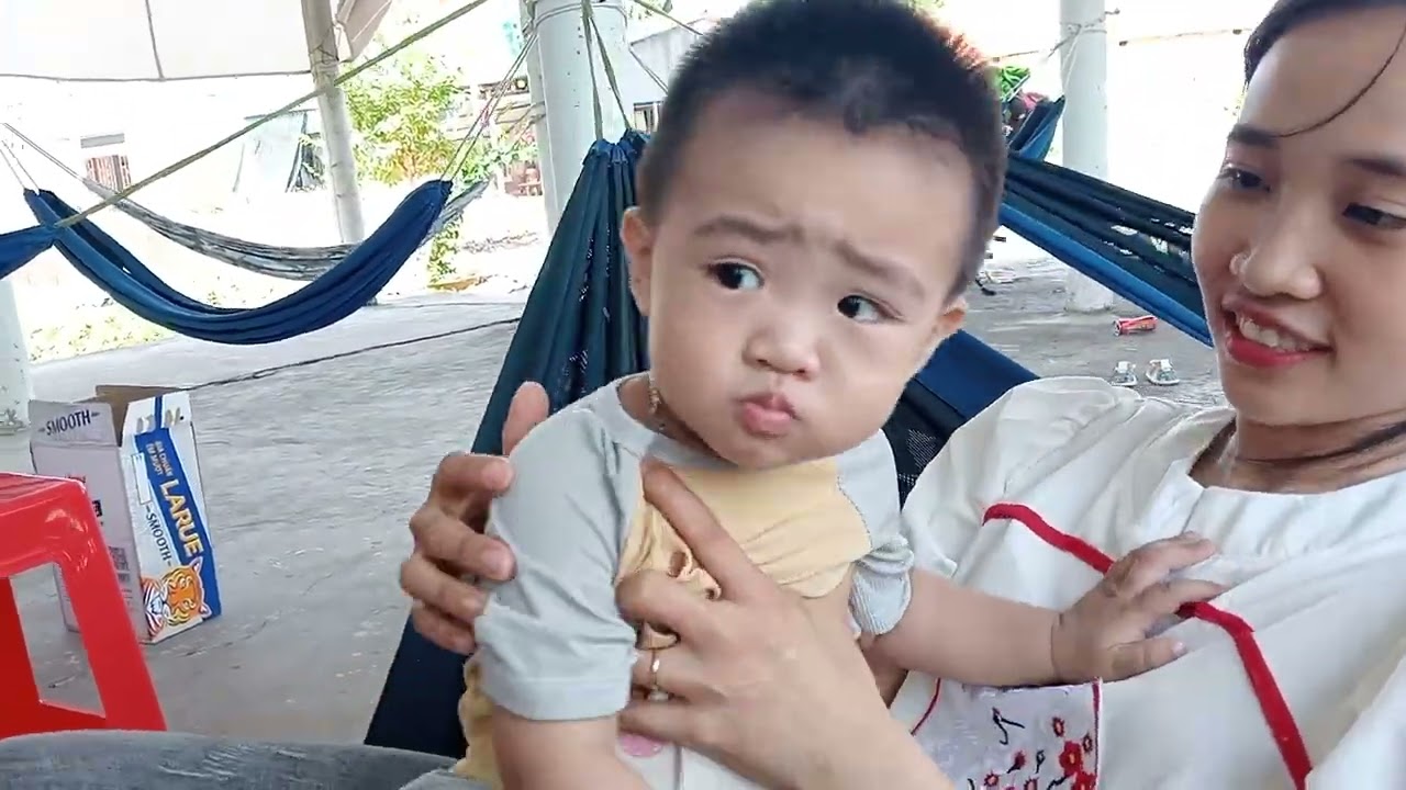 Thu Thủy chào cả nhà. Chúc cả nhà nhiều hạnh phúc thật vui luôn luôn thành đạt. 