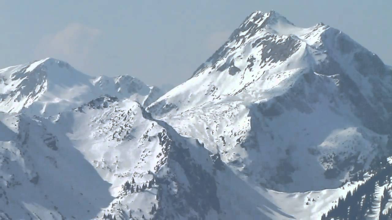 Laubeneck (1758 m Ammergauer Alpen) Gipfelblick zur Hochplattengruppe Canon SX 30 IS Superzoom