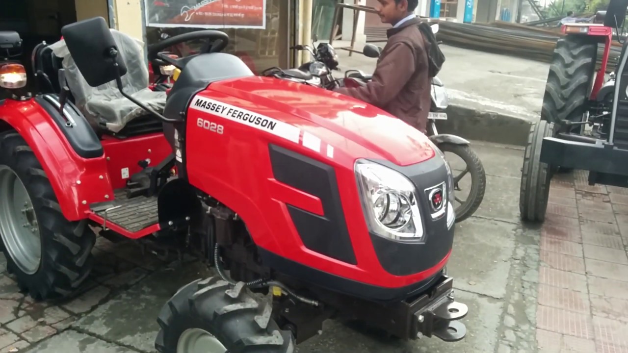 Massey Ferguson 6028 4x4 28 HP 3 slender power s mini tractor