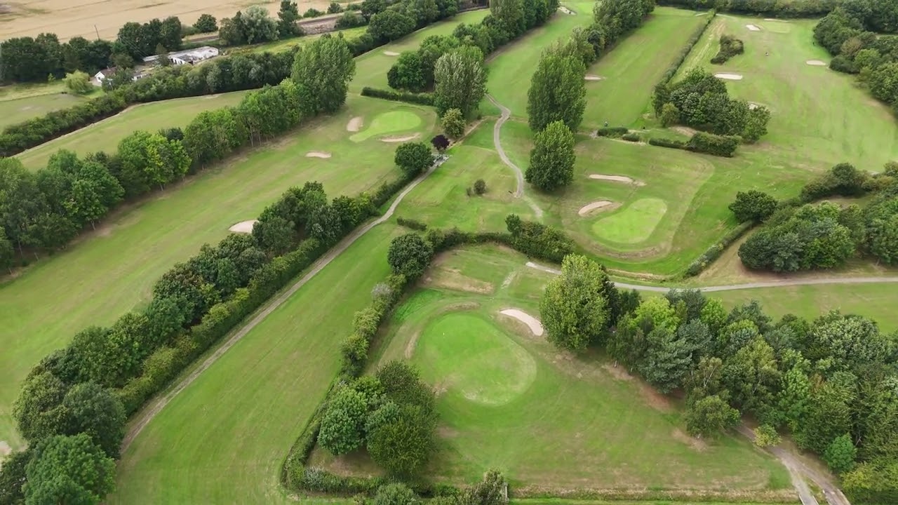 Thorne Golf Club - 1st hole and overview