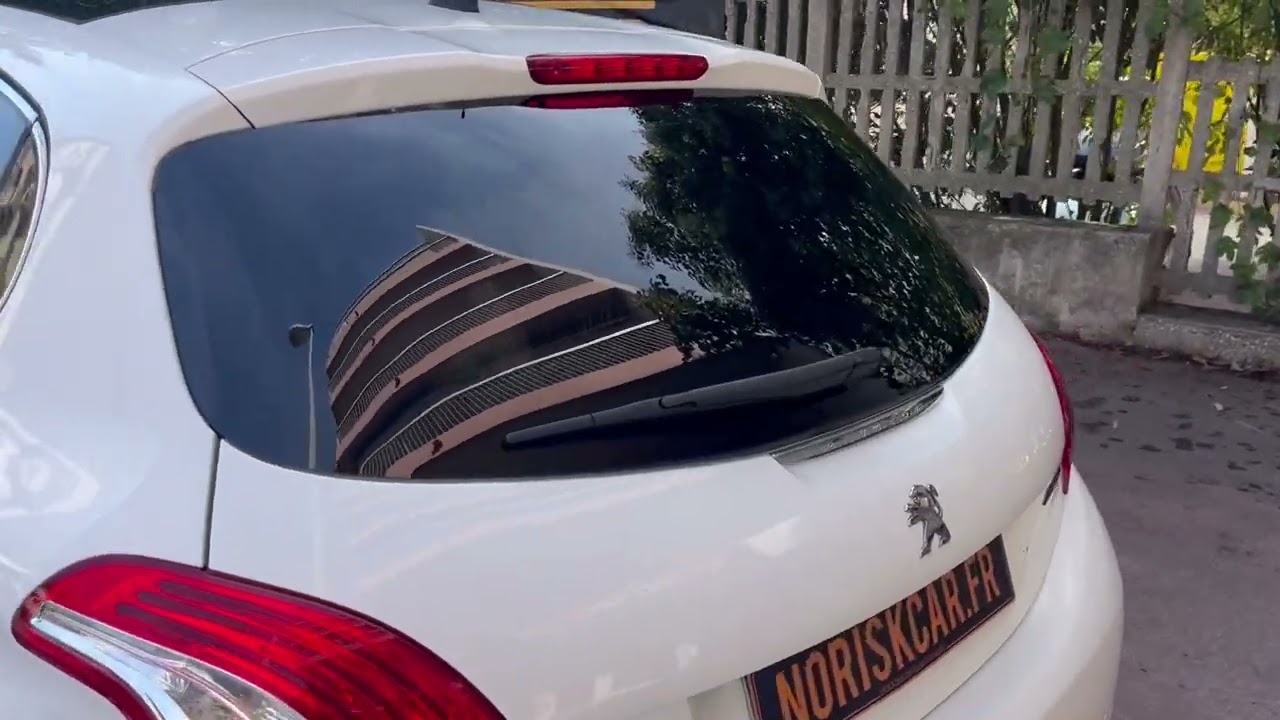 NORISKCAR.FR /208 Féline PEUGEOT 208 1.6 VTi 120ch BVM5 Féline