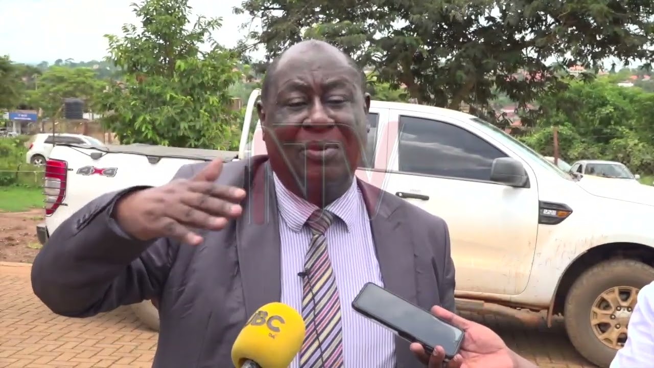 Ababaka balambudde woofiisi z’ebyettaka e Mukono ne wakiso