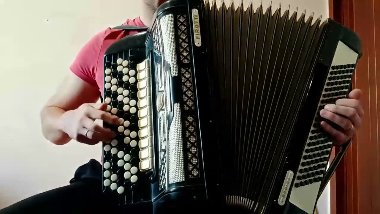 Немецкий концертный пятирядный многотембровый баян Firotti Eroica. Germany. Buttons accordion.