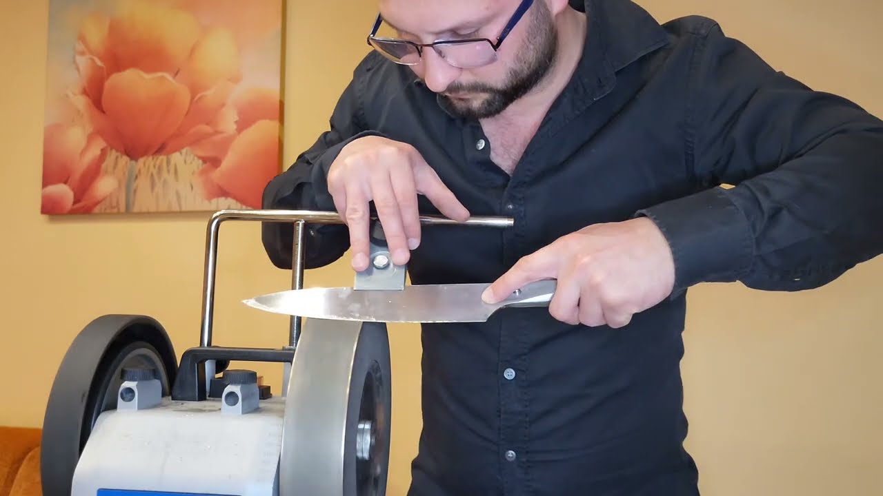 ASMR PORSCHE ЗАТОЧКА НОЖЕЙ. Дорогой нож заточен до остроты бритвы на Tormek T8.