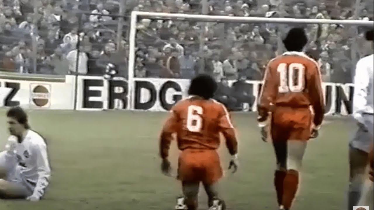 Stuttgarter Kickers vs Fortuna Düsseldorf DFB-Pokal 1986-1987 Halb Finale